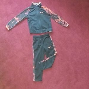 YXS Nike Track Suit